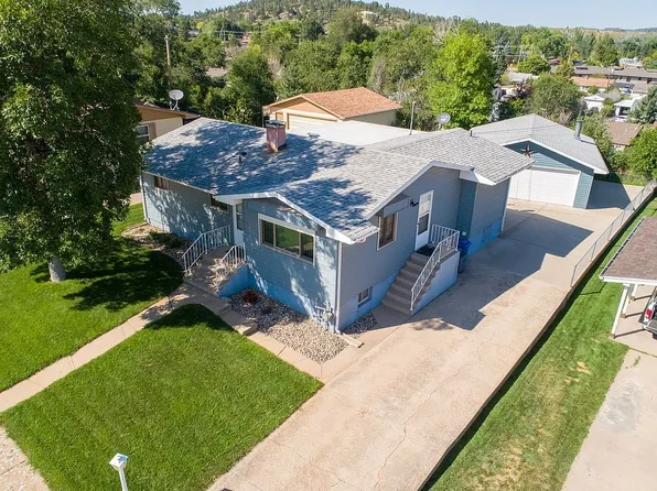 4552 Wentworth Dr, Rapid City, SD 57702
