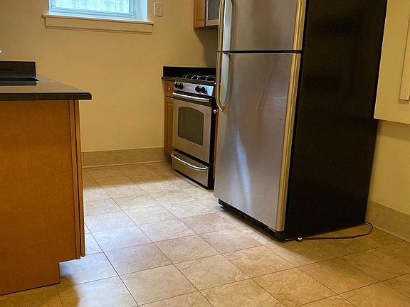 4th image of 312 Main St #312D