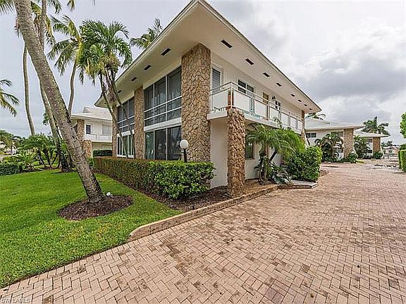 4th image of 2500 Gulf Shore Blvd N