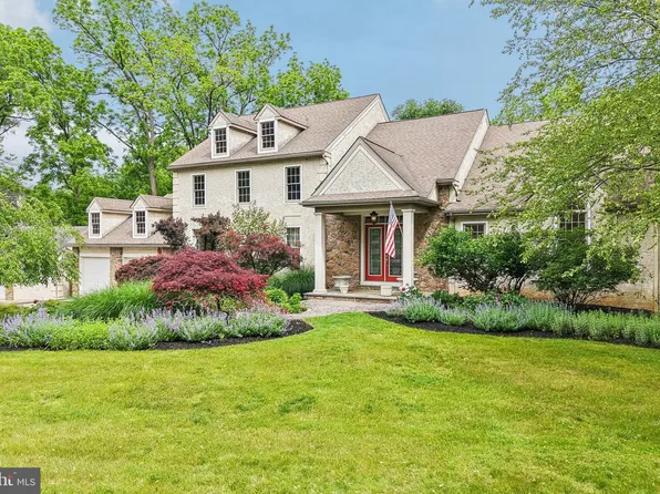 378 S Warner Rd, Wayne, PA 19087