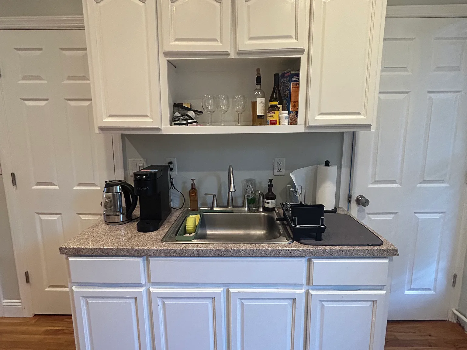 1 bed, 750 sqft, $2,050 — Photo 2