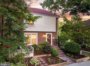 2150 Golf Course Dr, Reston, VA 20191