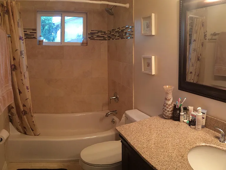 6426 Spear St — Photo 9