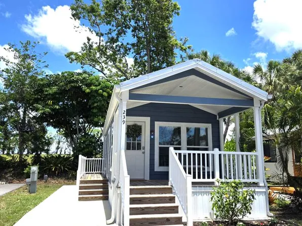 3100 North Rd #239, Naples, FL 34104
