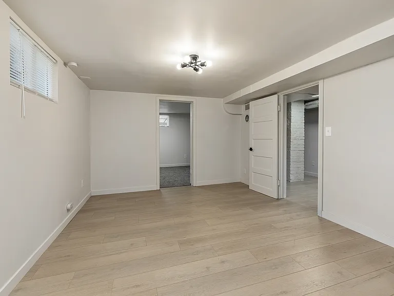 1020 15th Ave S #1 — Photo 4