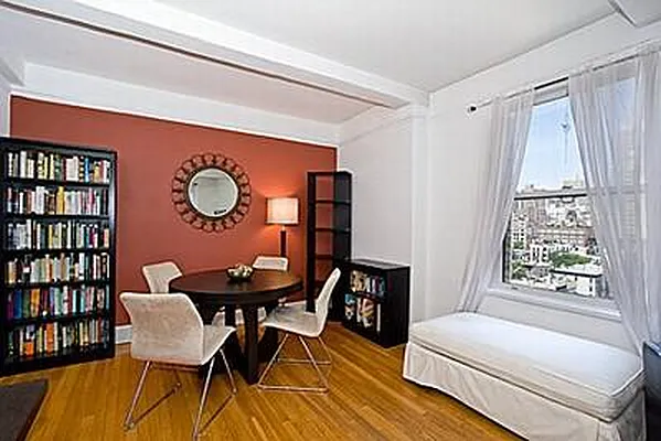 Sold by Fenwick Keats Real Estate | media 11