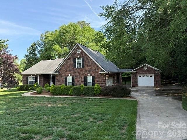 1st image of 5911 Sugarcane Ct