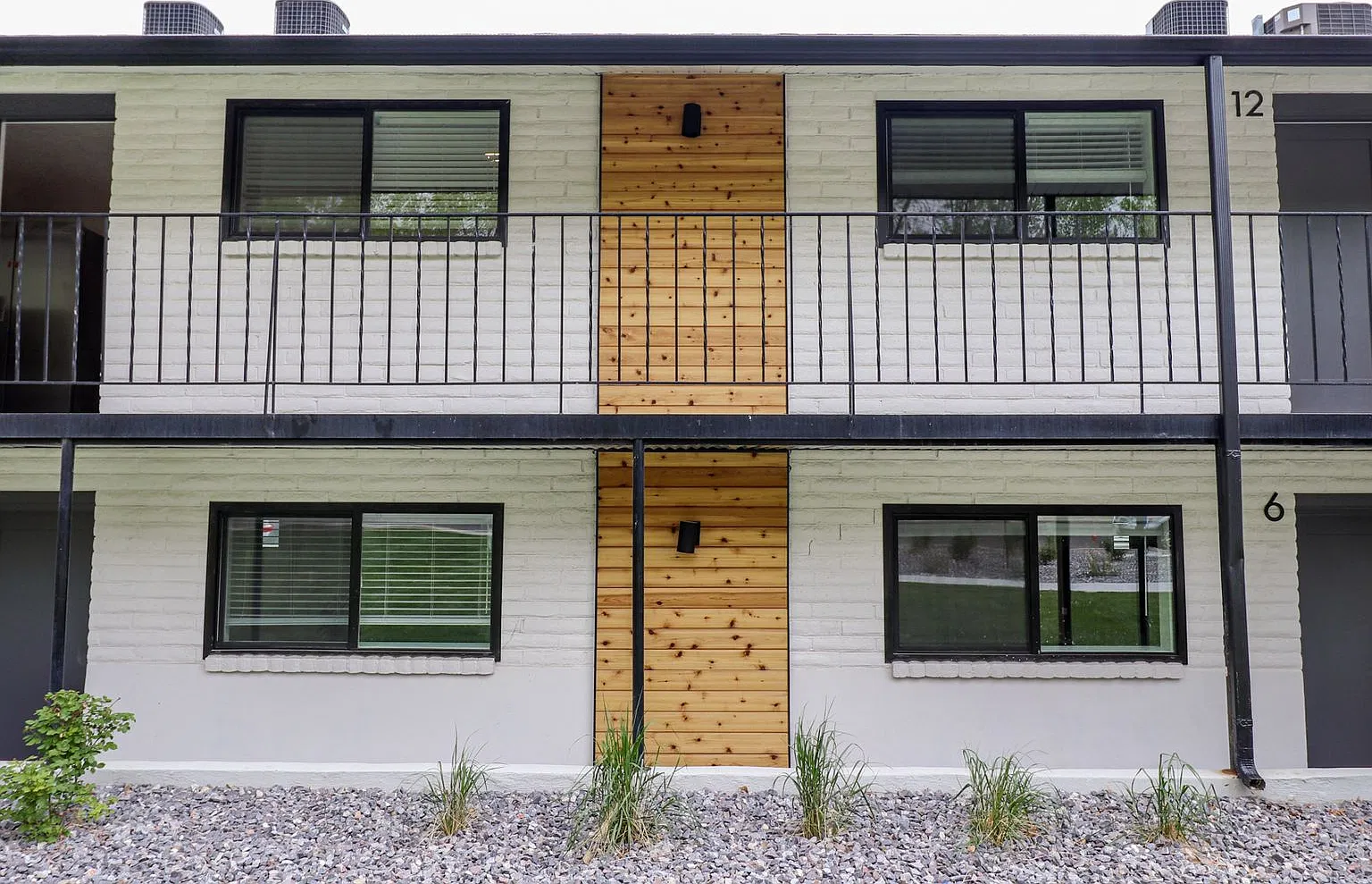 $700 for First Month's Rent! 2-Bedroom Apartment, Steps from the Provo River Trail! — Photo 3