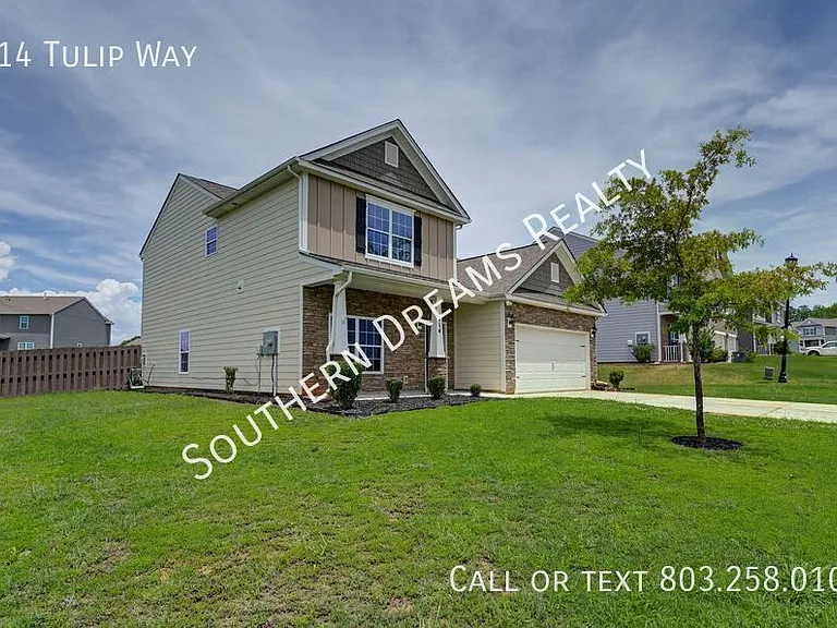 414 Tulip Way — Photo 3