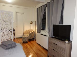 235 E 43rd St APT 10, New York, NY 10017