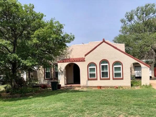308 SW 4th St, Lockney, TX 79241