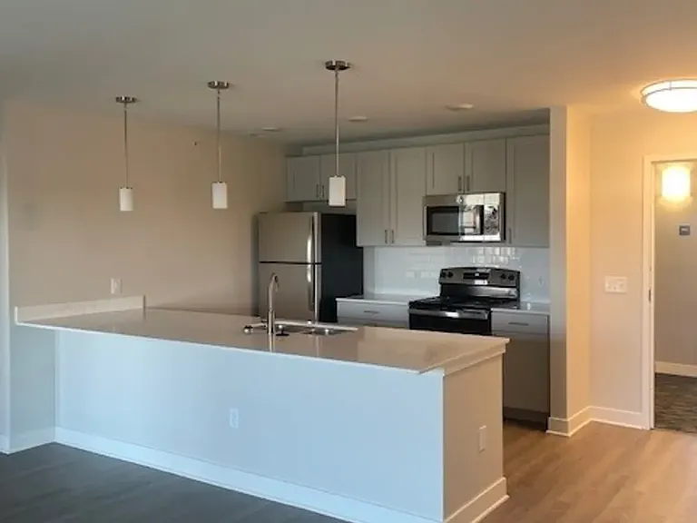Grand National
1bed1bath