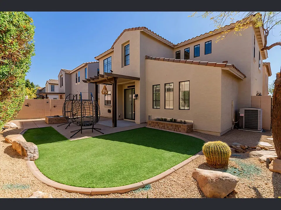 2326 W Sleepy Ranch Rd