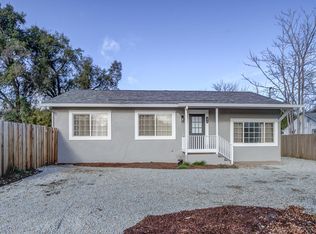 374 Beagle Ln, Redding, CA 96002
