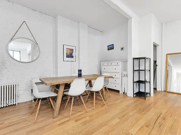 110 Hoyt St #1, Brooklyn, NY 11217
