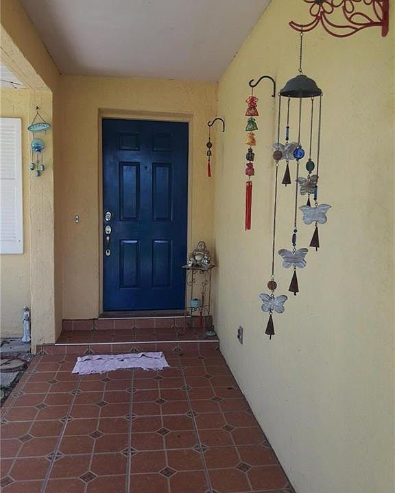 1st image of 1305 SE 19th Ter