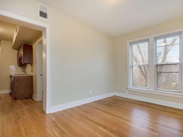 220 Eastern Ave SE #1 — Photo 8