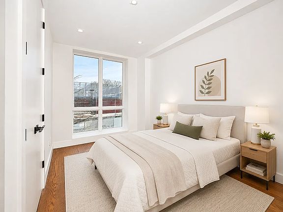 5th image of 321 Woodbine St #1A