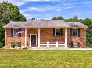 8225 Cricket Rd, Powell, TN 37849