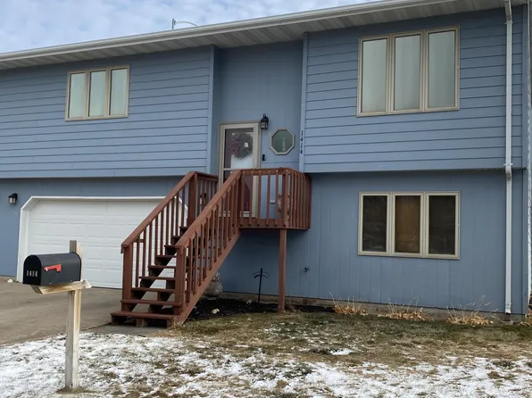 1414 N Harrison Ave, Pierre, SD 57501