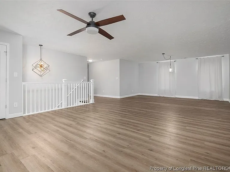 230 Marigold Ln — Photo 31