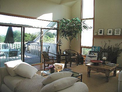 2nd image of 61 Seabreeze Ln