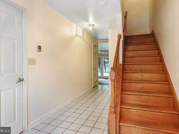 4th image of 1253 Fairchild Ave