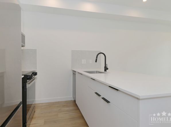 1 bedroom rental in Surrey — photo 8