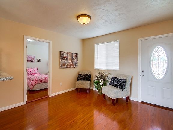 5th image of 4092 Franklin Ave