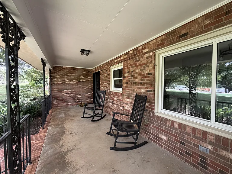 1130 Turnersburg Hwy — Photo 3