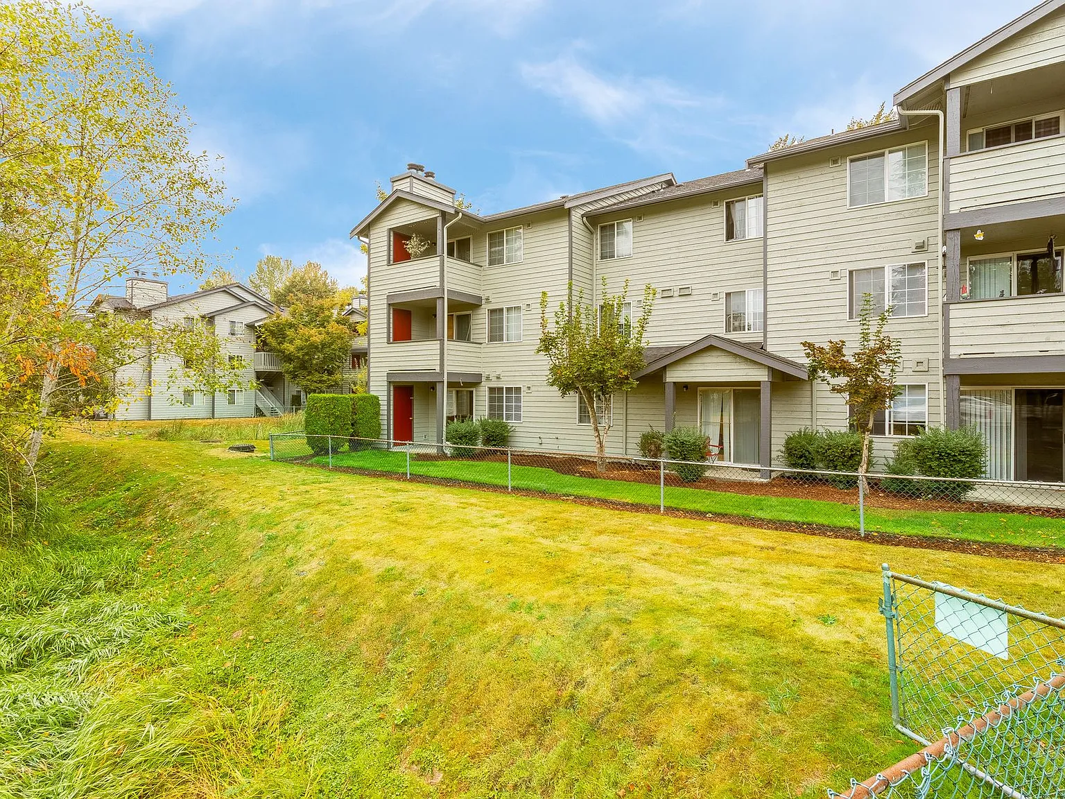 Brookside Gardens Apartments — Photo 4