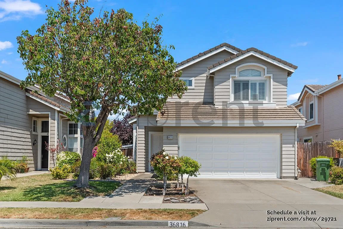 3 bed, 2.5 bath, 1893 sqft, $4,305 — Photo 1