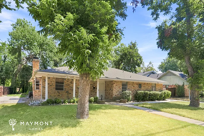 3 bed, 2.0 bath, 1668 sqft, $2,025 — Photo 2
