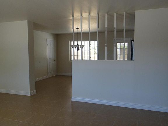 4th image of 3140 N 49th Dr