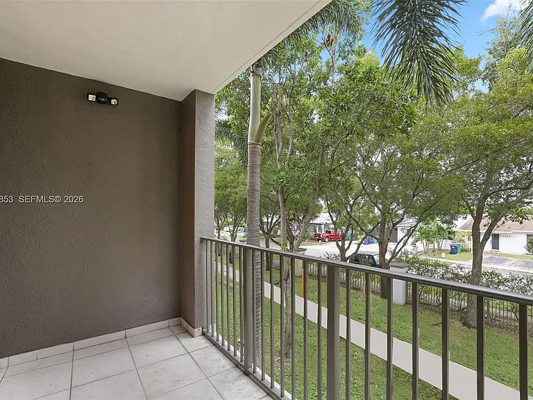 6831 SW 44th St #205 — Photo 13