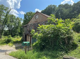 103 McKenna Dr, Aliquippa, PA 15001