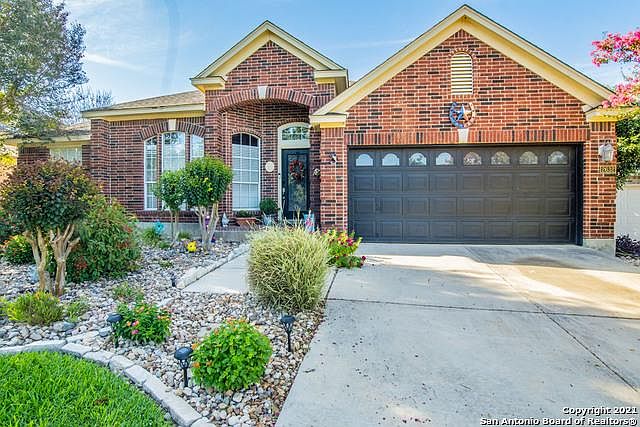 1st image of 2632 Foresthaven Dr