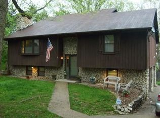 2602 Kenwood Cir, Jefferson City, MO 65109