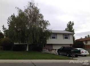 635 Knotty Pine St, Green River, WY 82935