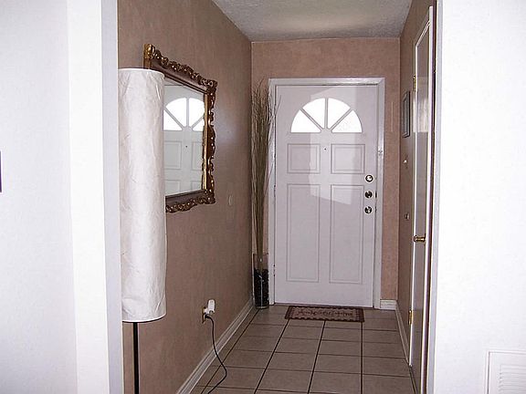 2nd image of 6218 Countryside Dr