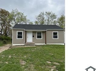 212 Estridge Rd, Saint Louis, MO 63137