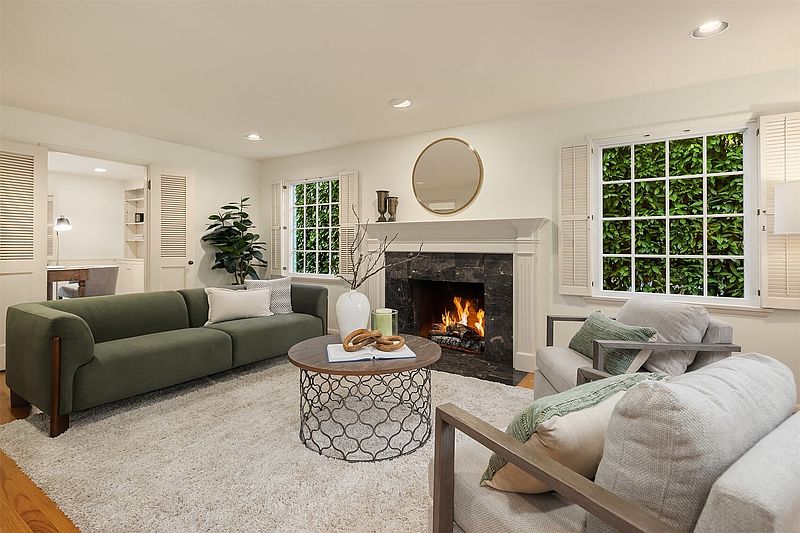 2nd image of 5209 55th Avenue NE