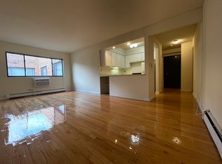 (Undisclosed Address), Chicago, IL 60657