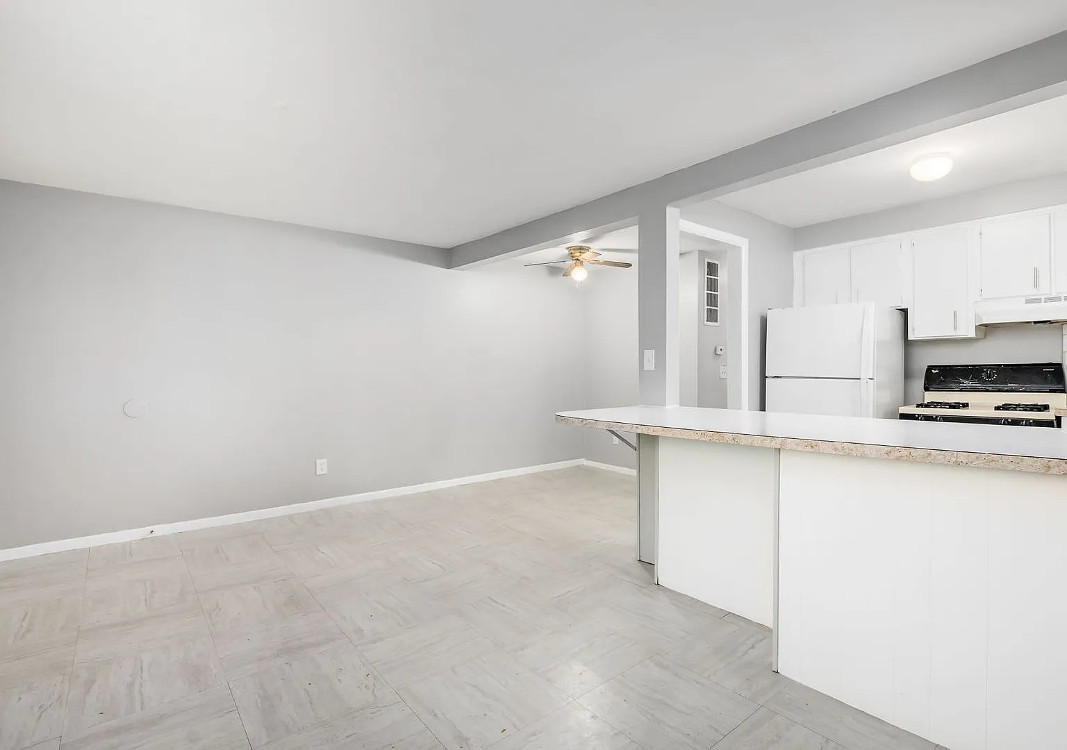 2888 Cleveland Ave — Photo 4