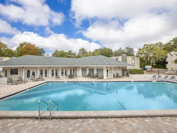 Renaissance at Strawberry Creek Apartments