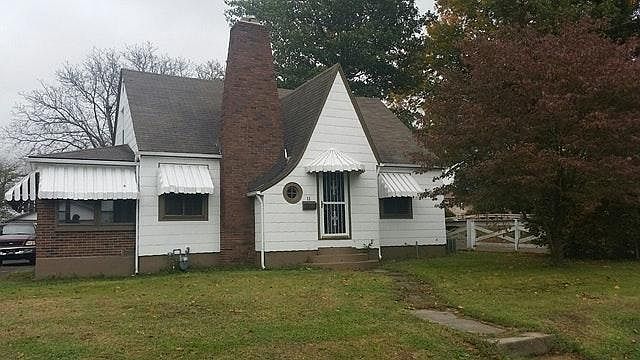 1st image of 11 Woodford Ave