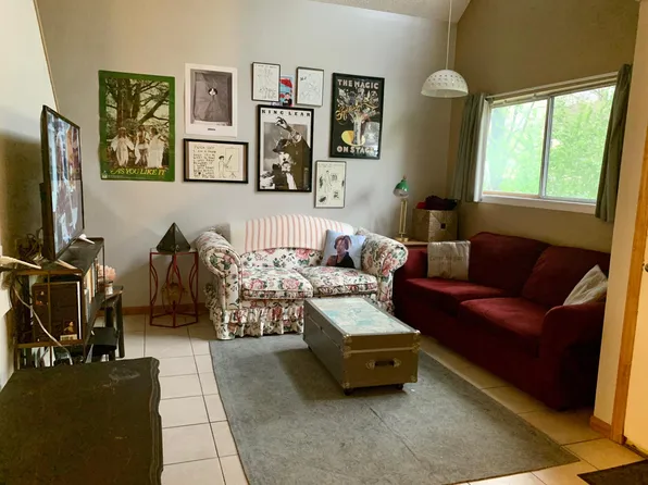 1332 Vermont St #3, Lawrence, KS 66044