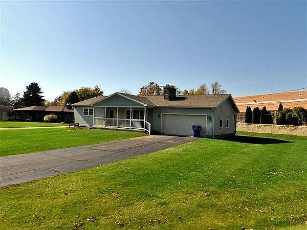 1st image of 801 Oberlin Dr