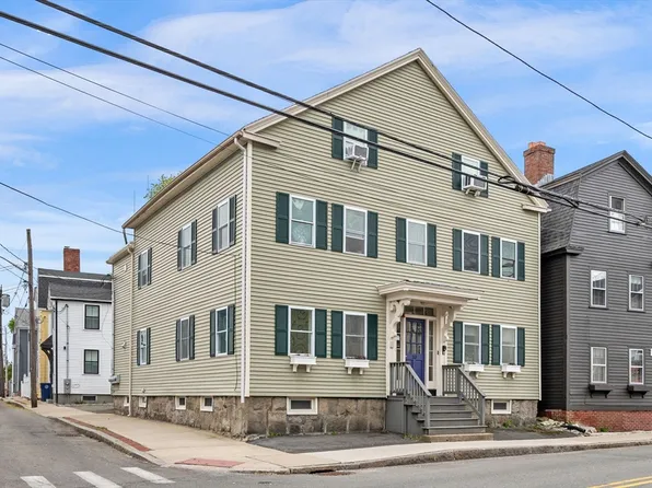 33 Essex St APT 1, Salem, MA 01970