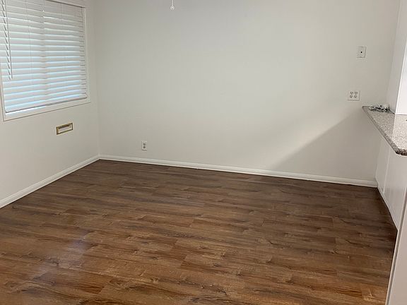 5th image of 12413 Tigrina Ave